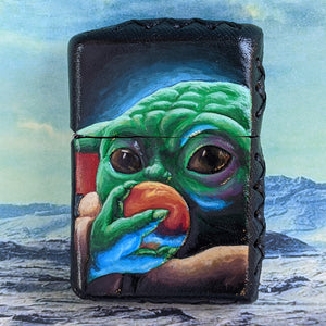 Baby Yoda and Eggs - The Child - Mandalorian Leather Lighter